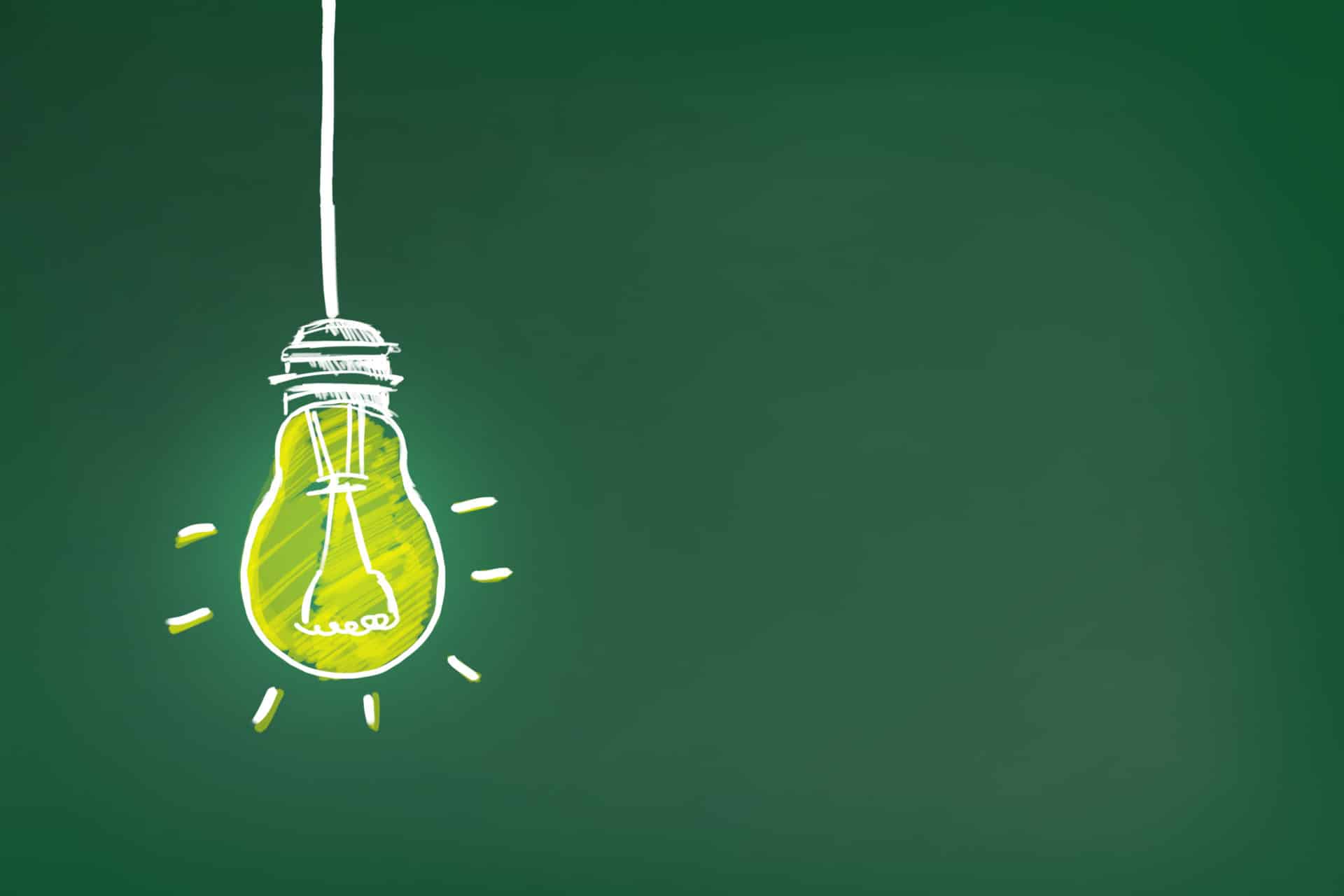 Drawing of lightbulb on chalkboard: top tips for effective lesson planning
