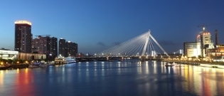 What is the Average Salary in China?