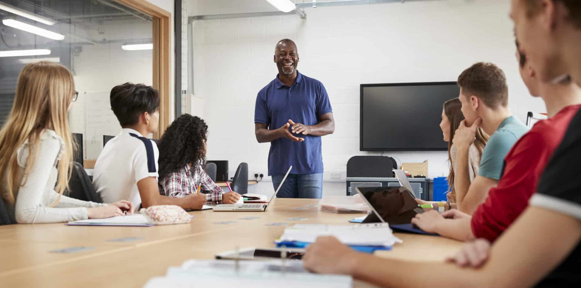 What Is the Average Teaching Salary in the UK?